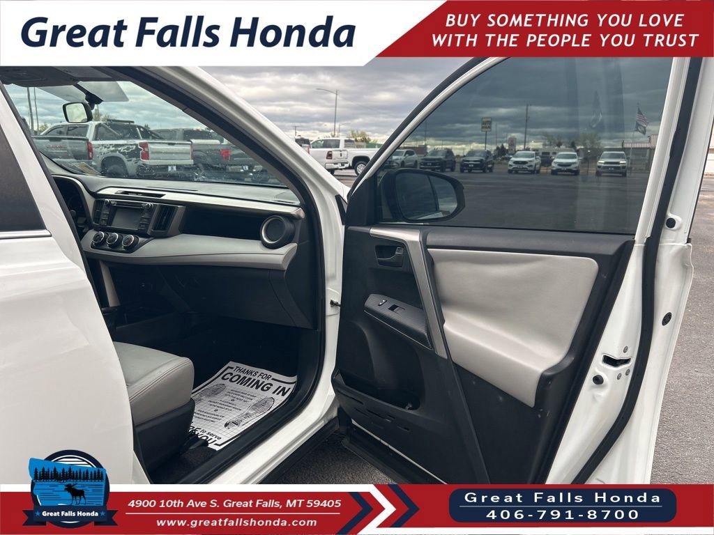 Used 2015 Toyota RAV4 LE FWD image 27