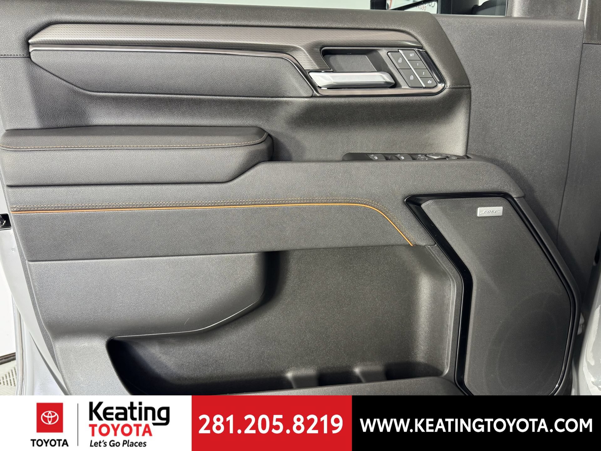Used 2025 GMC Sierra 2500 AT4 w/ AT4 Preferred Package AWD/4WD image 11