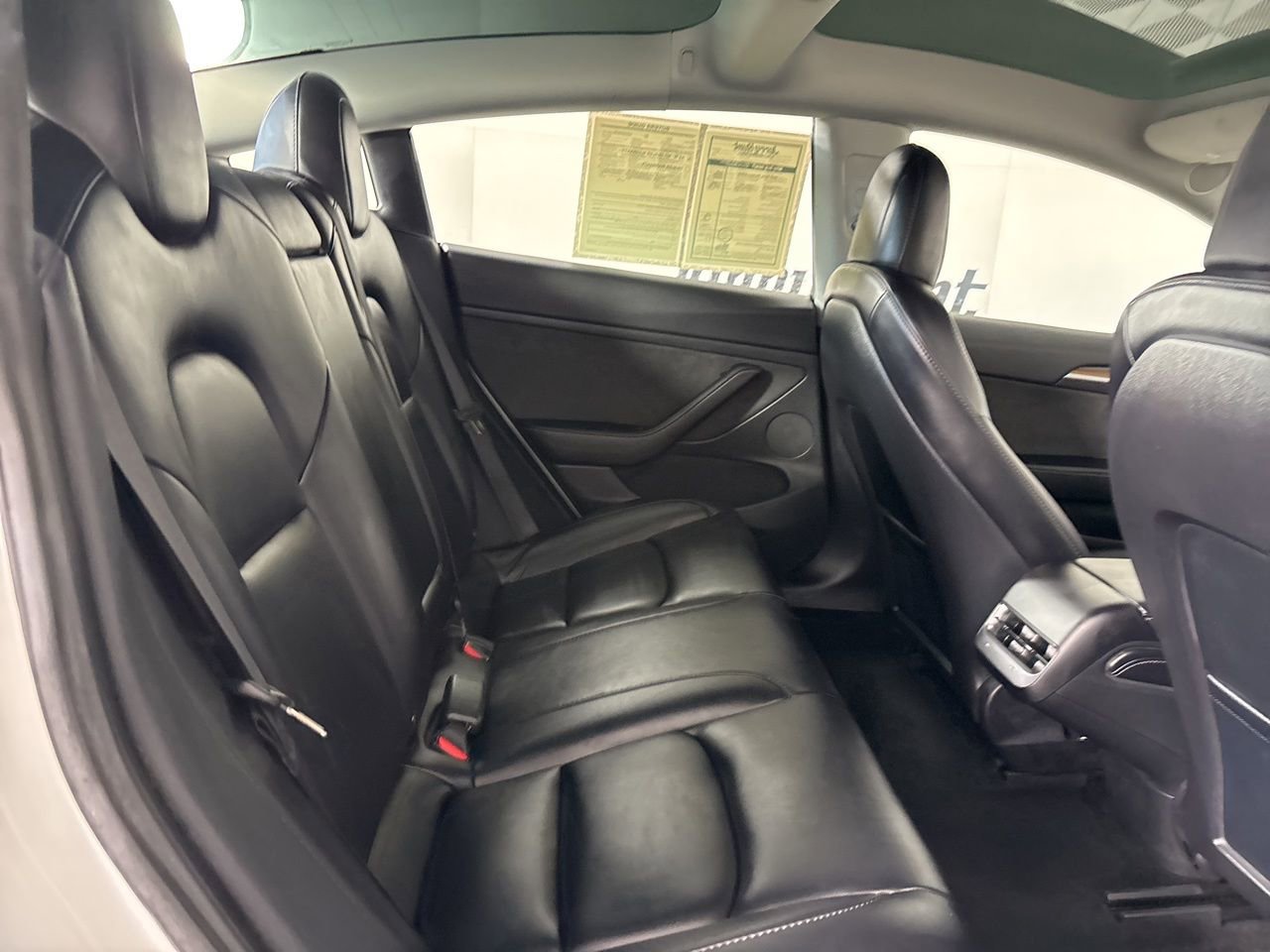 Used 2023 Tesla Model 3 Standard Range image 18