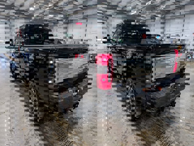 Used 2025 Ford F350 King Ranch image 4