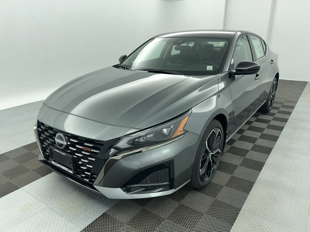 New 2025 Nissan Altima 2.5 SR