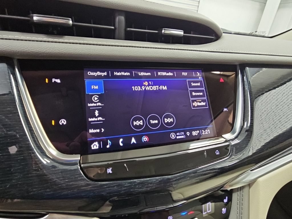 Used 2024 Cadillac XT6 Premium Luxury AWD/4WD image 16