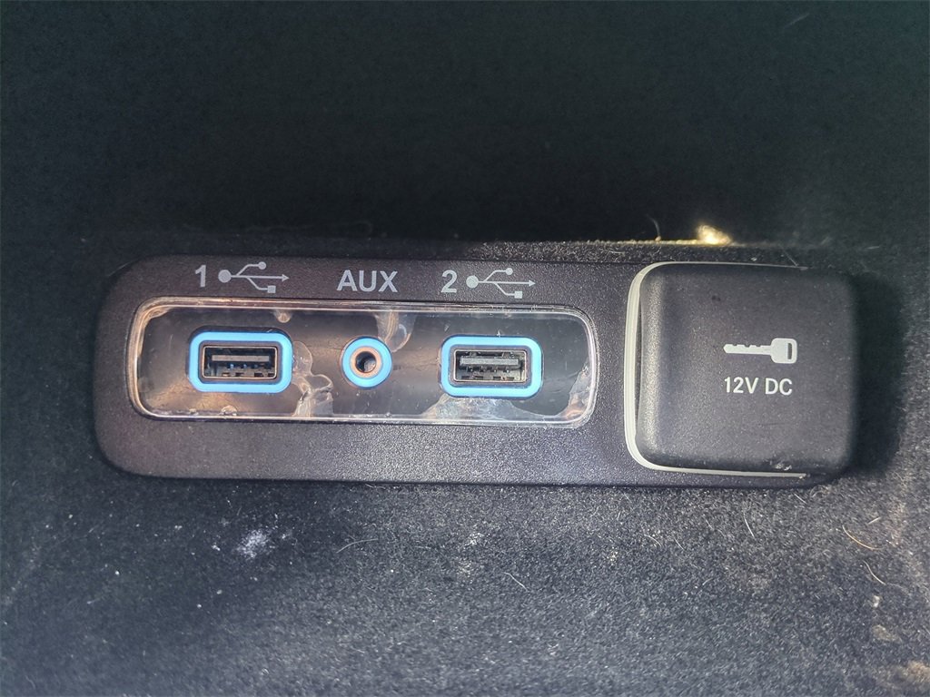 Used 2018 Jeep Grand Cherokee Limited image 26