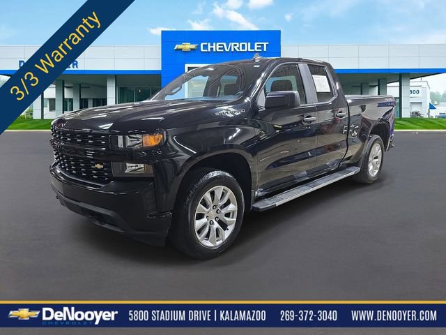 Used 2020 Chevrolet Silverado 1500 Custom w/ Custom Value Package image 1