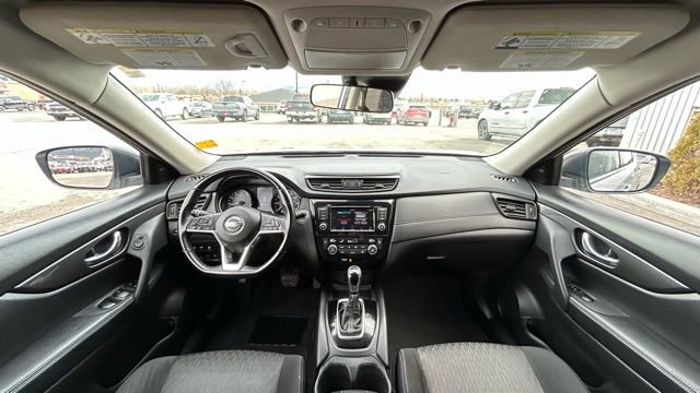 Used 2020 Nissan Rogue SV image 12