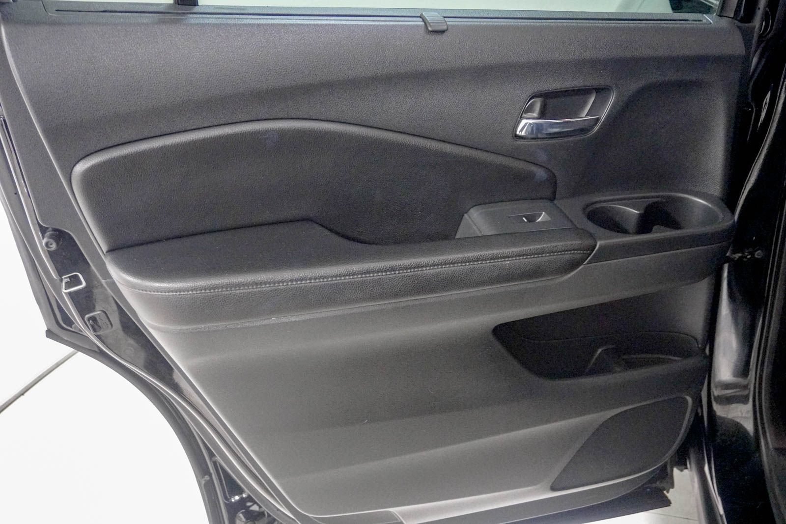 Used 2016 Honda Pilot Elite image 40