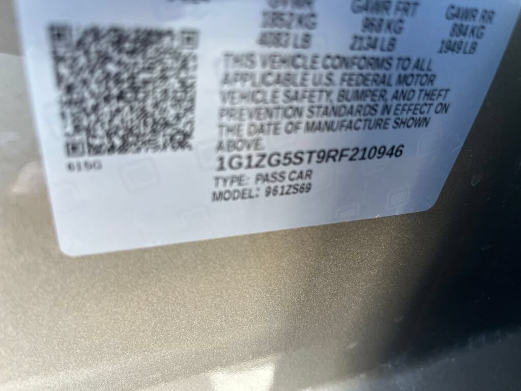 Used 2024 Chevrolet Malibu RS FWD image 33