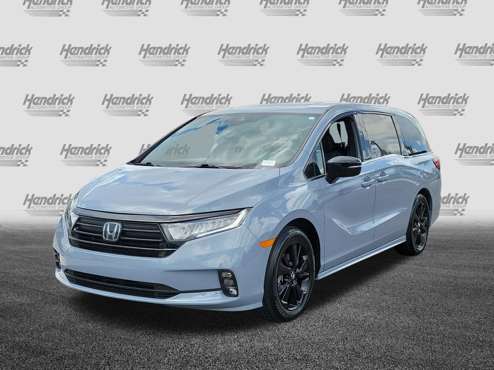 Used 2024 Honda Odyssey Sport image 3