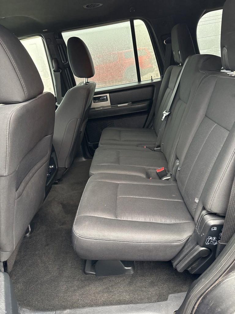 Certified 2017 Ford Expedition XLT image 5