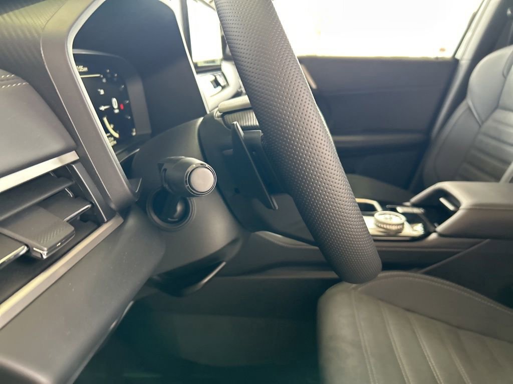 New 2026 Mitsubishi Outlander SE image 40