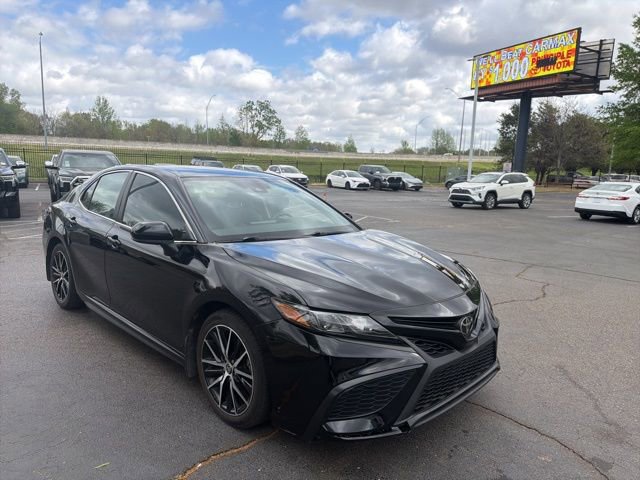 Used 2021 Toyota Camry SE