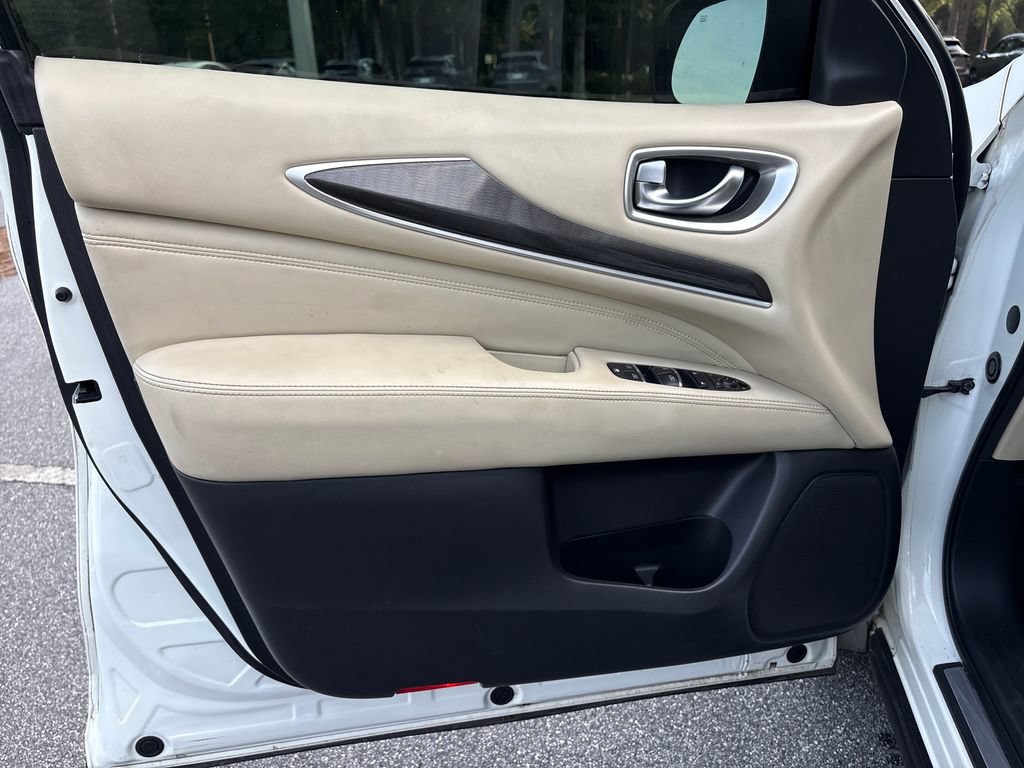 Used 2017 INFINITI QX60 FWD image 3
