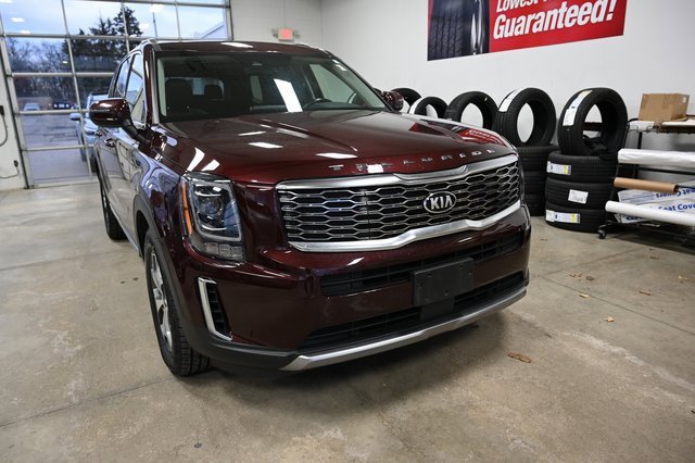 Used 2020 Kia Telluride EX image 3