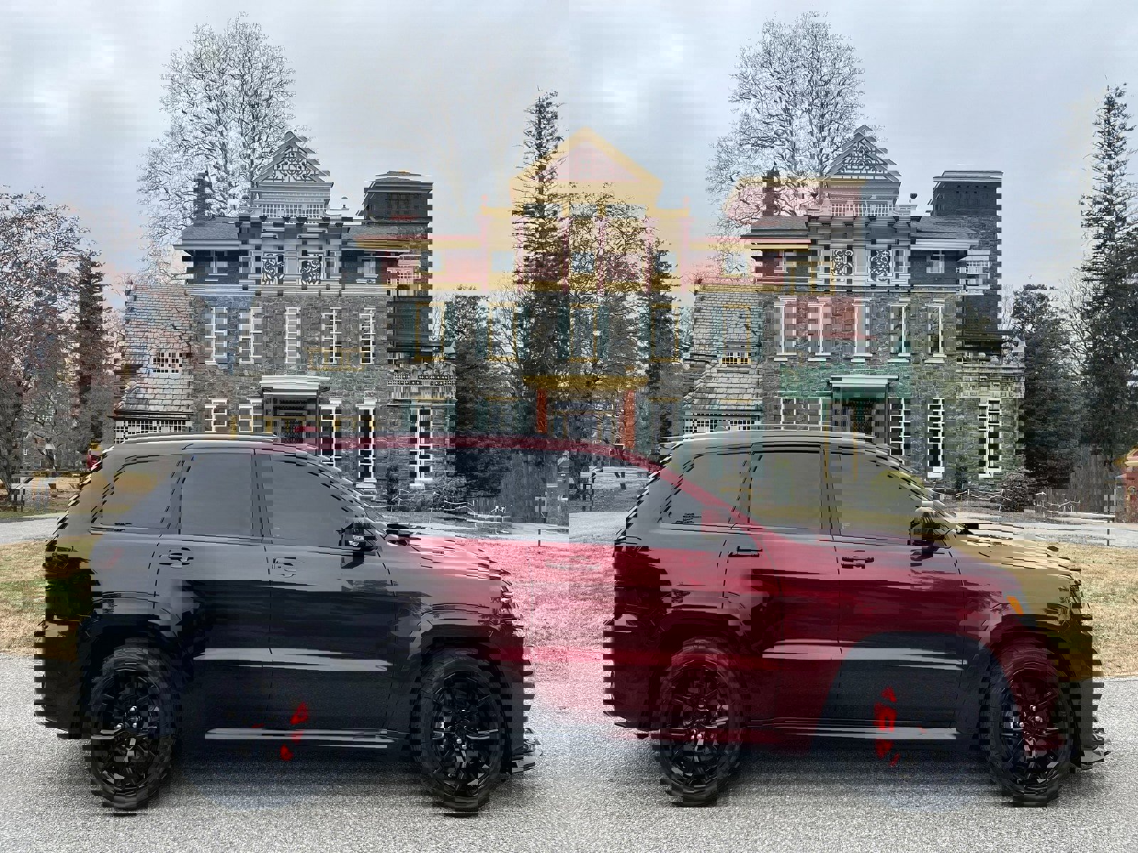 Used 2018 Jeep Grand Cherokee SRT image 12