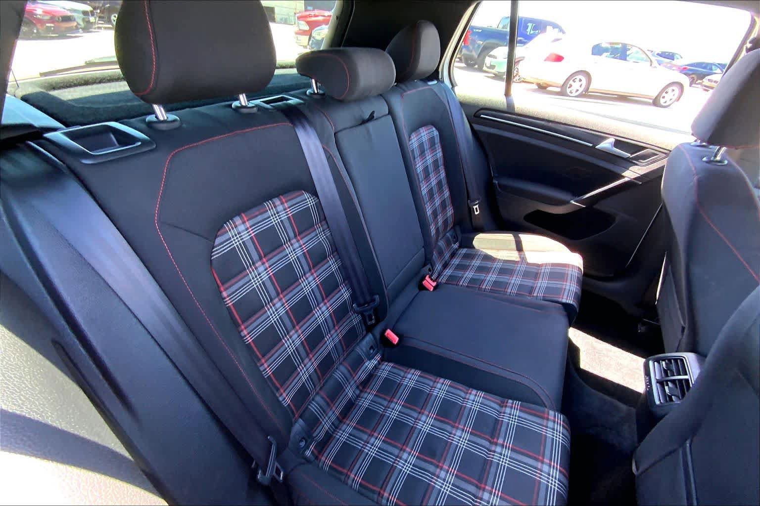 Used 2015 Volkswagen GTI S w/ Lighting Package (SEL) FWD image 18