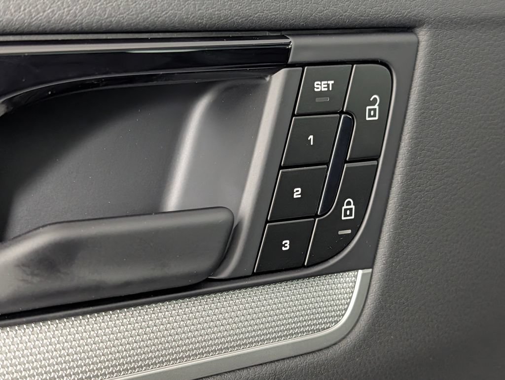 New 2026 Porsche Cayenne AWD/4WD image 26