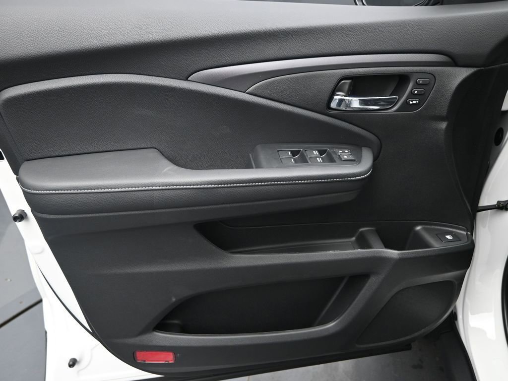 New 2025 Honda Ridgeline RTL image 22