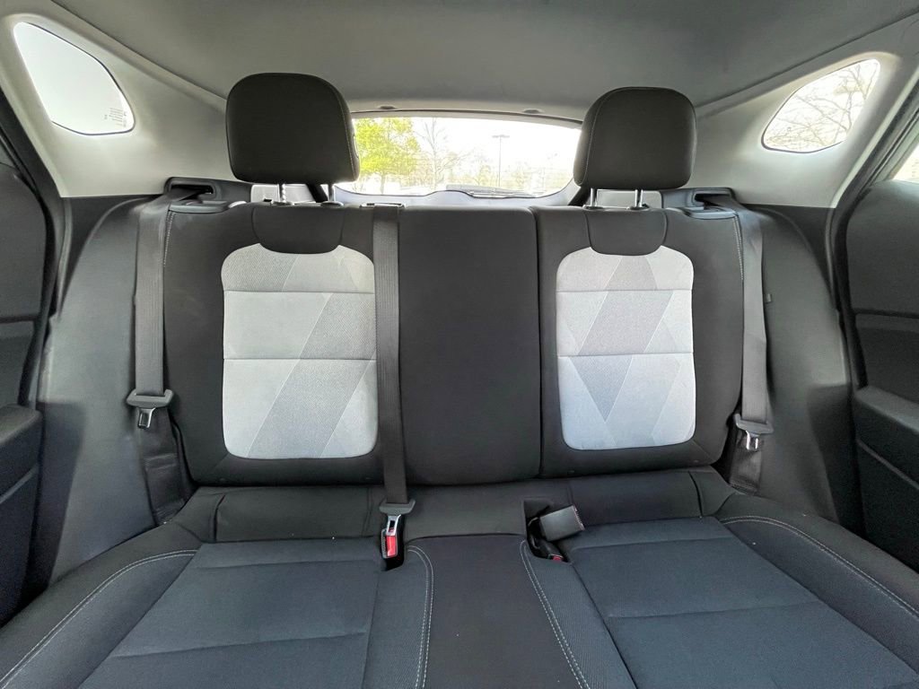 Used 2025 Chevrolet Trax LS image 30