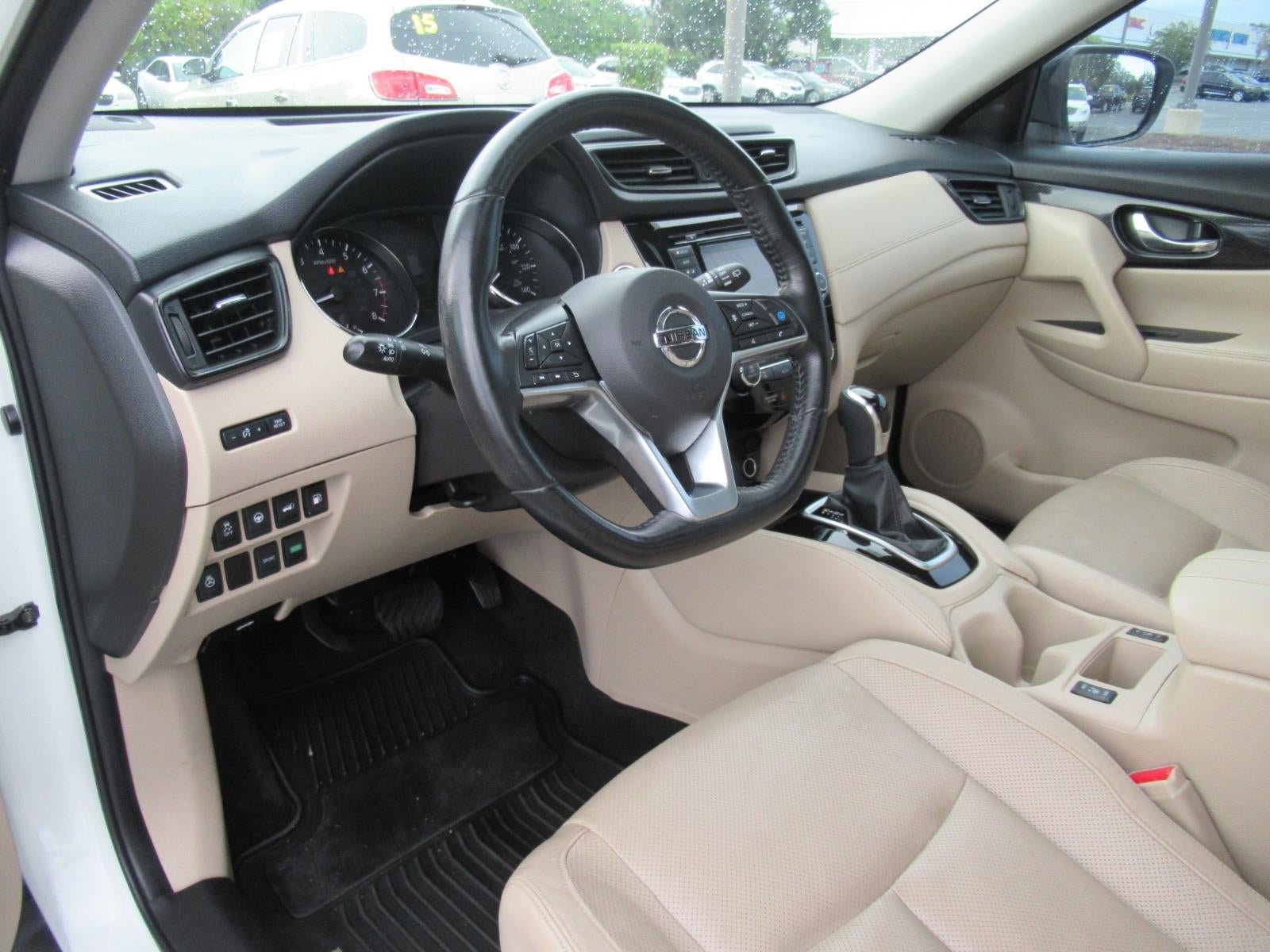 Used 2018 Nissan Rogue SL w/ Premium Package FWD image 18
