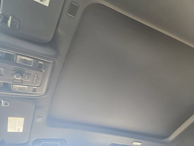 Used 2021 GMC Yukon SLT w/ SLT Luxury Plus Package RWD image 25