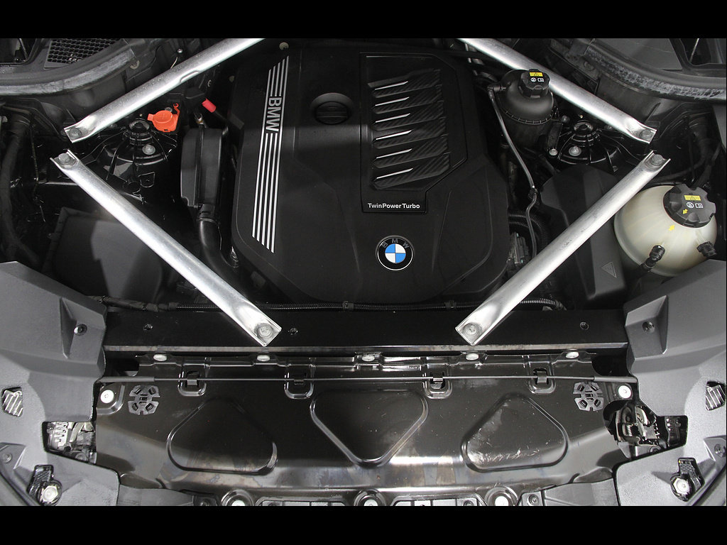 Used 2019 BMW X5 xDrive40i w/ M Sport Package AWD/4WD image 21