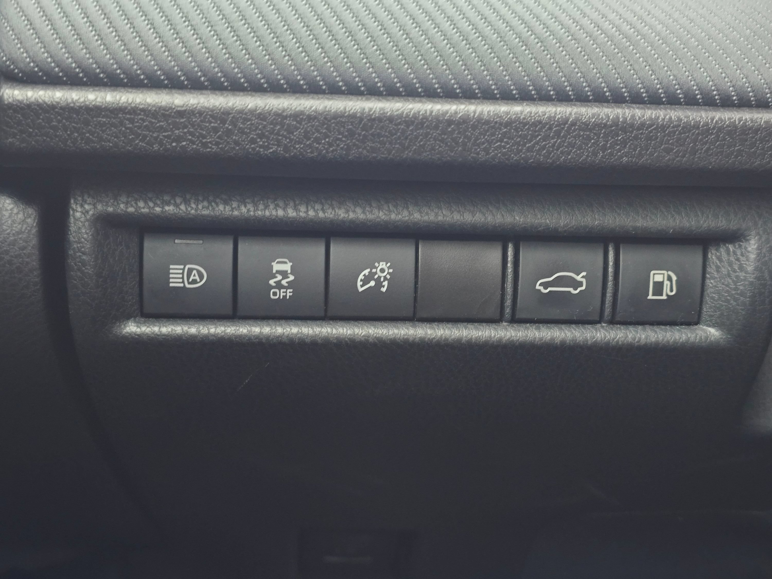 Used 2025 Toyota Camry SE FWD image 34