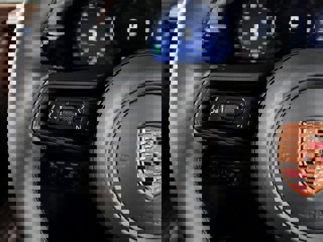 New 2026 Porsche Macan 4 Electric image 22