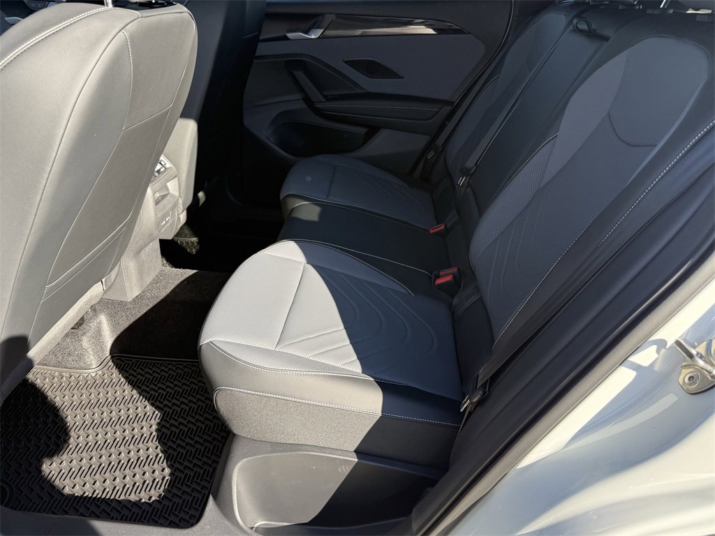 New 2026 Volkswagen Tiguan SE R-Line image 24