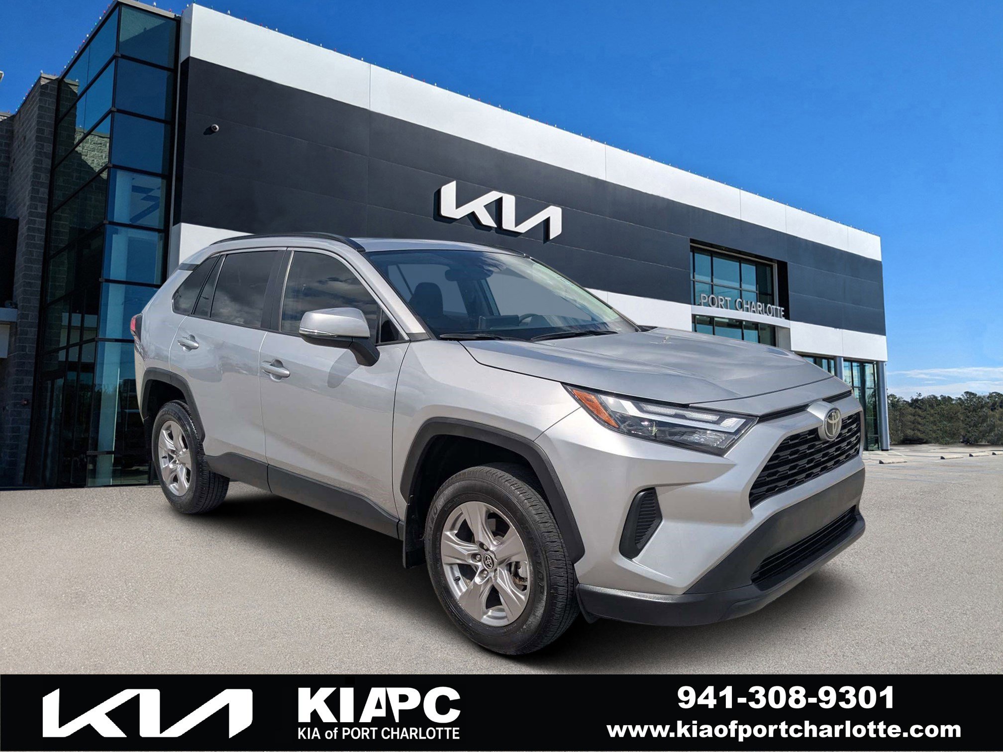 Used 2025 Toyota RAV4 XLE w/ Convenience Package