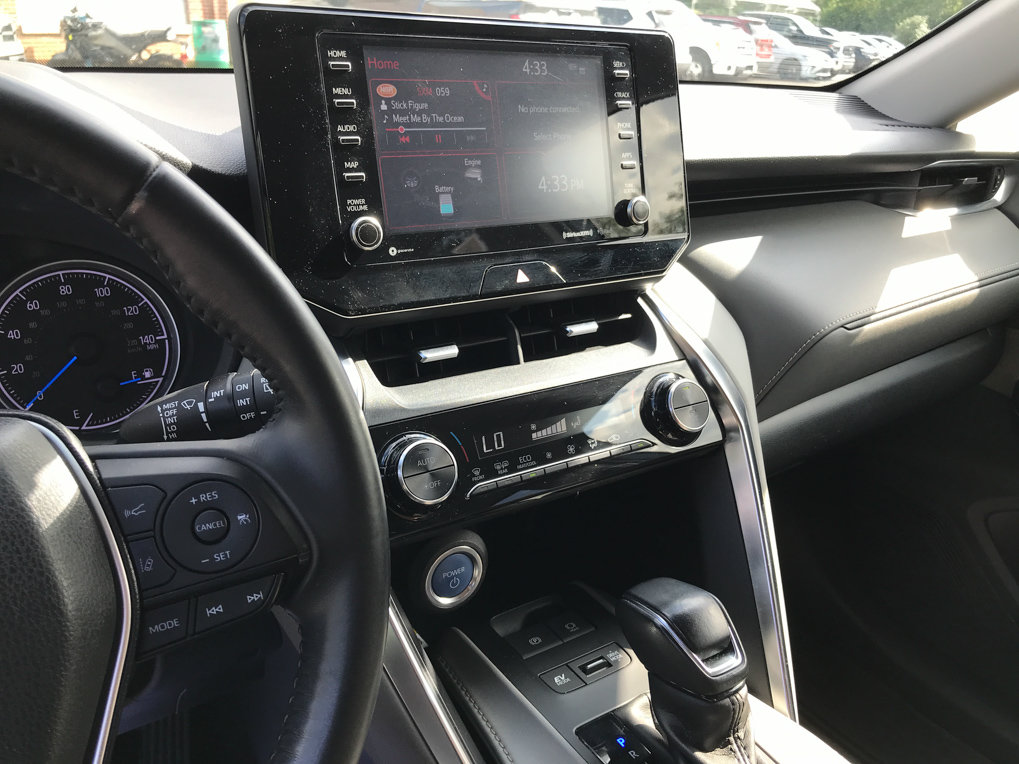 Certified 2021 Toyota Venza LE AWD/4WD image 16