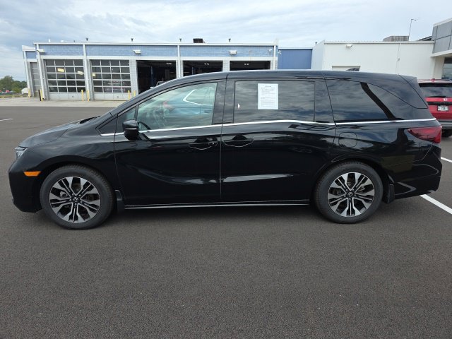 Used 2025 Honda Odyssey Elite image 2