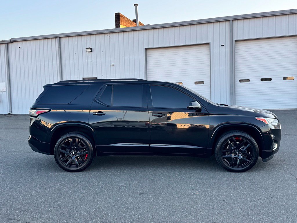 Used 2020 Chevrolet Traverse Premier w/ Redline Edition FWD image 8
