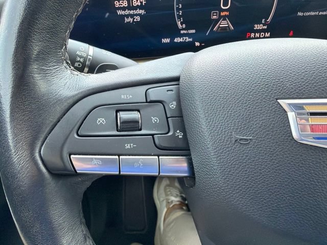 Used 2024 Cadillac XT4 Luxury w/ Cold Weather Package FWD image 16