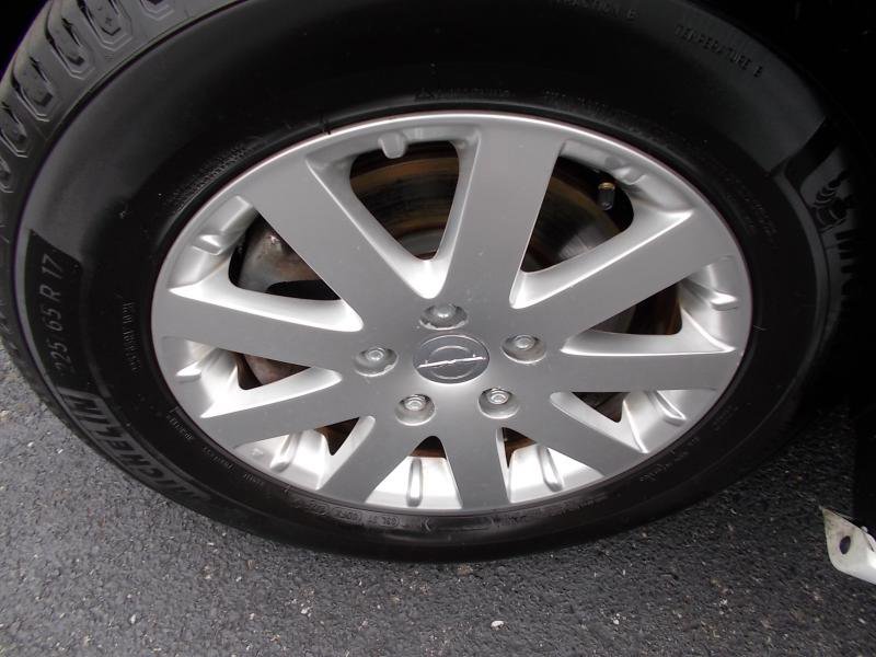 Used 2016 Chrysler Town & Country Touring image 17