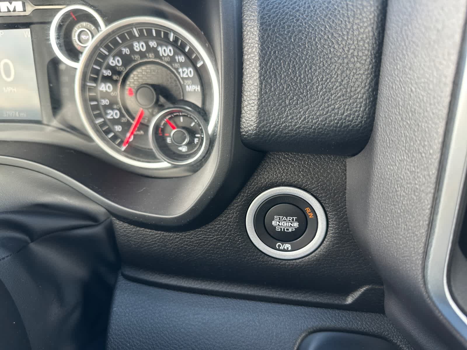Used 2023 RAM 1500 Big Horn AWD/4WD image 25