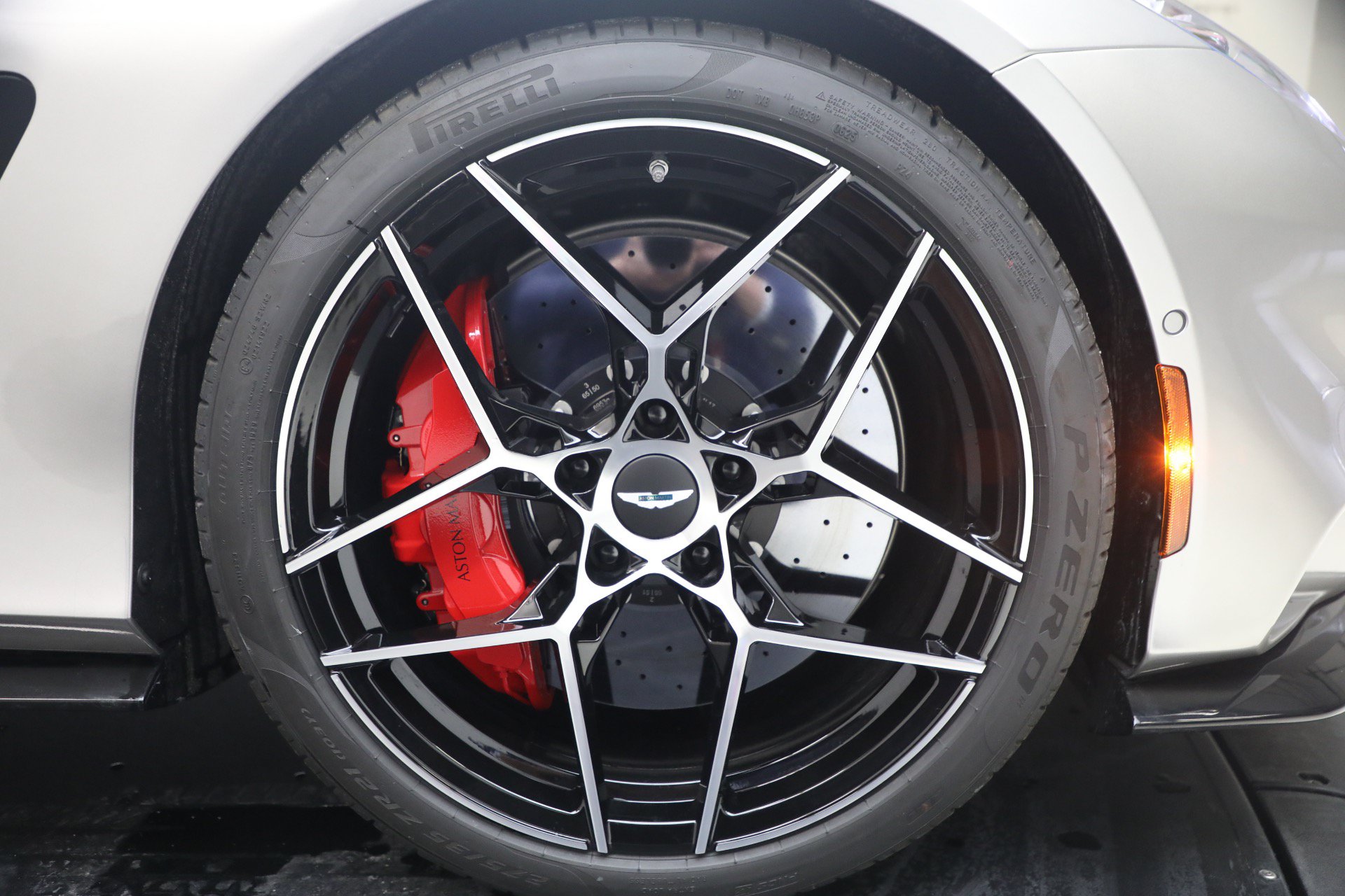 New 2026 Aston Martin Vanquish RWD image 14