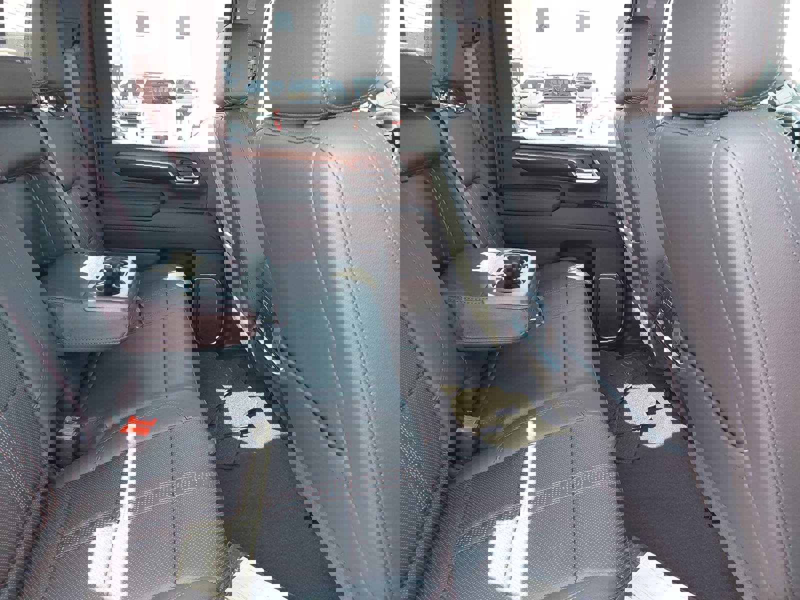 Used 2025 Chevrolet Silverado 2500 High Country w/ High Country Premium Package image 13