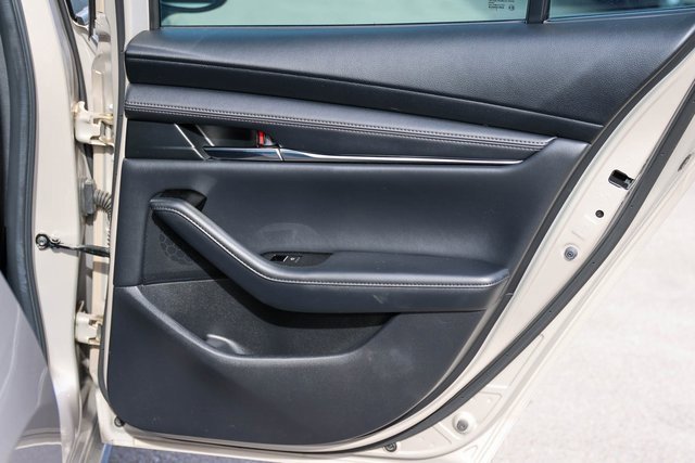 Used 2024 MAZDA MAZDA3 2.5 Turbo Sedan w/Premium Plus image 18