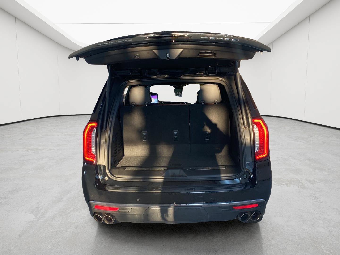 Certified 2023 GMC Yukon Denali Ultimate AWD/4WD image 7