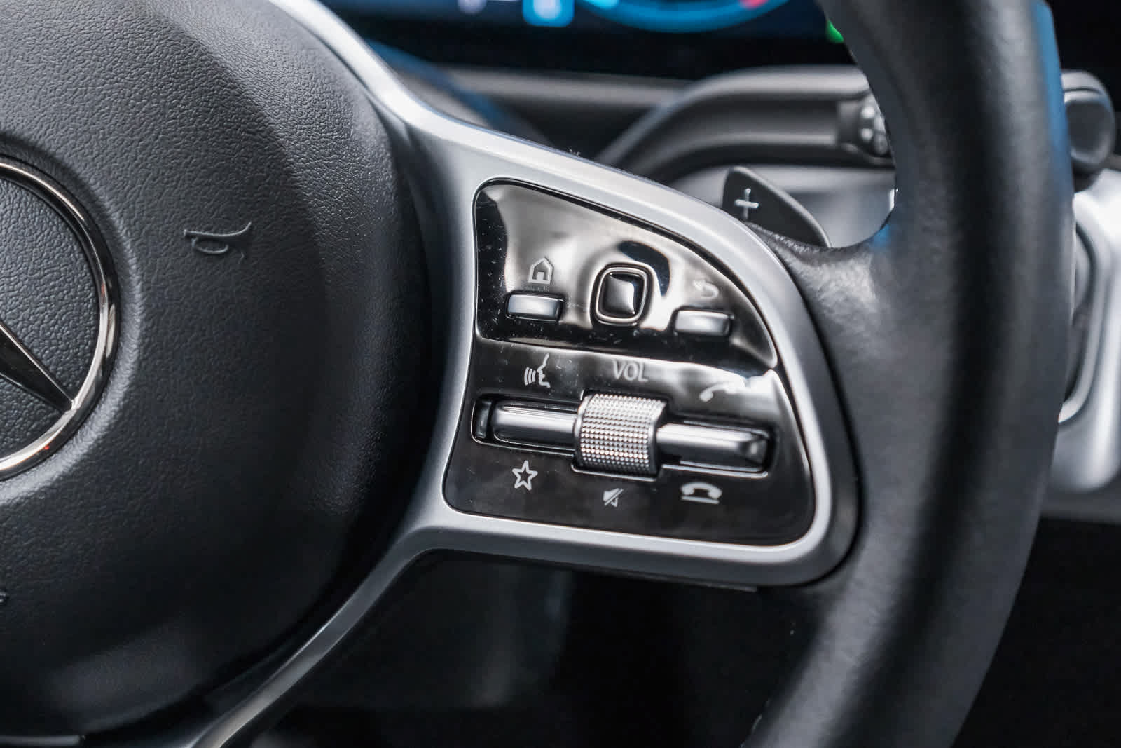 Used 2022 Mercedes-Benz GLB 250 image 18