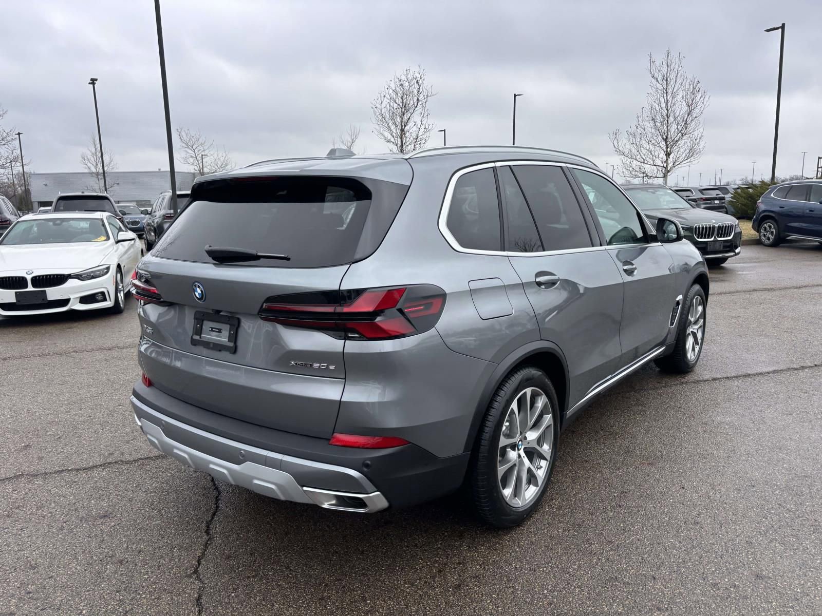 New 2026 BMW X5 xDrive50e AWD/4WD image 7