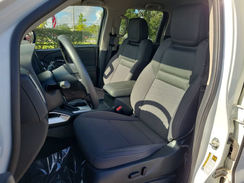 Certified 2024 Nissan Frontier SV RWD image 15