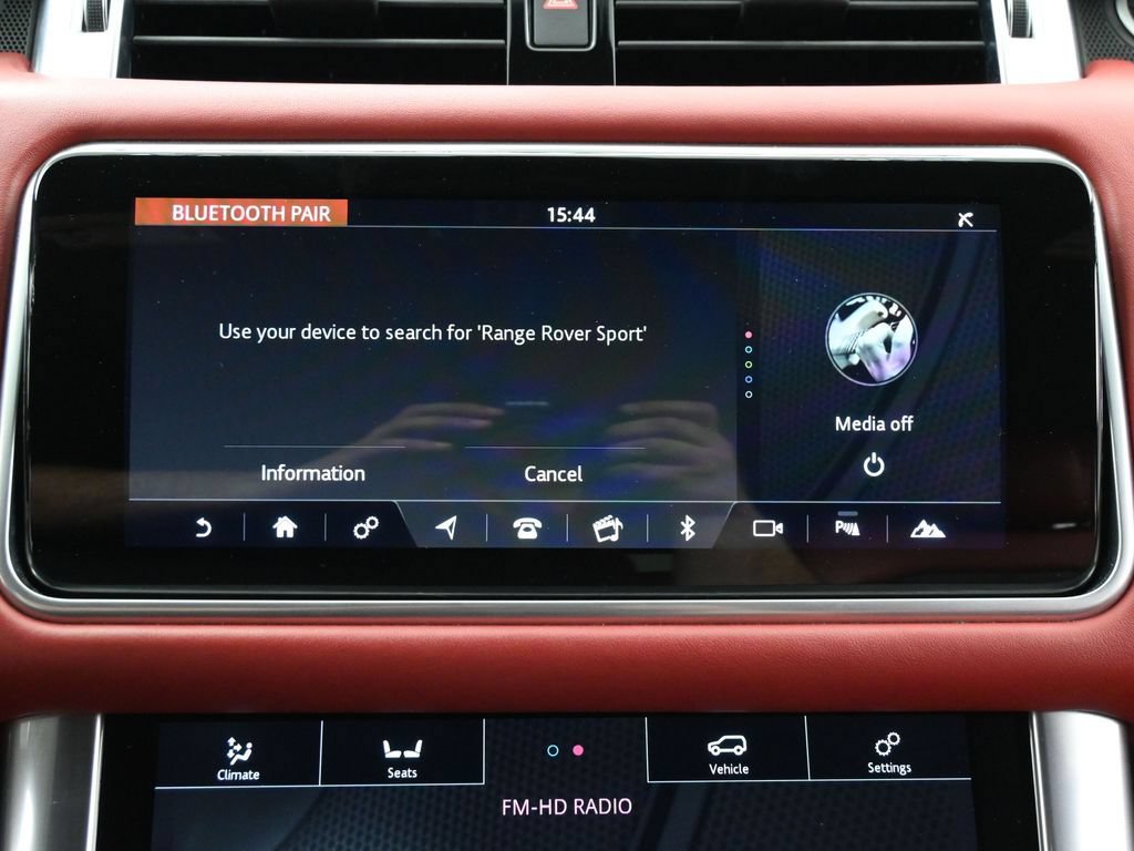 Used 2019 Land Rover Range Rover Sport HST AWD/4WD image 34