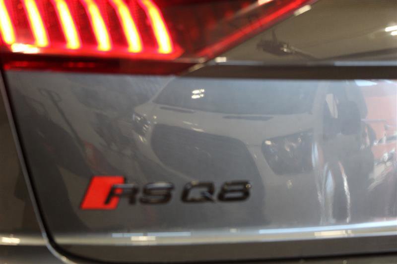 Used 2022 Audi RS Q8 w/ Carbon Optic Package image 45