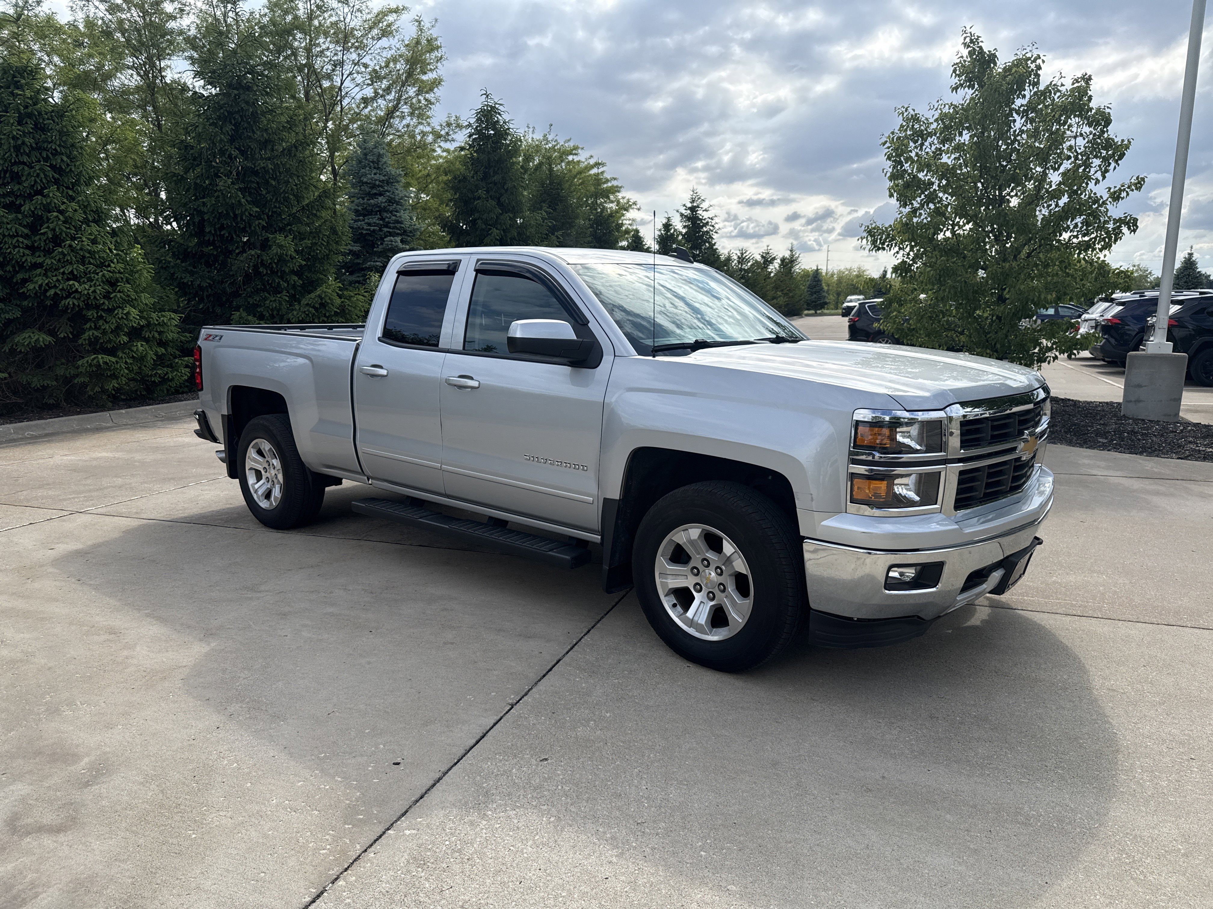 Used 2015 Chevrolet Silverado 1500 LT w/ All Star Edition AWD/4WD image 4
