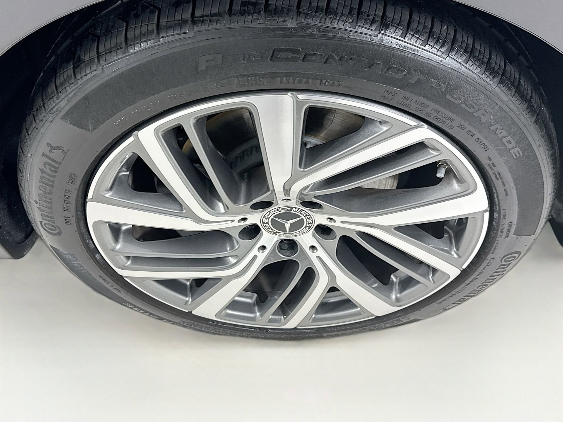 Used 2024 Mercedes-Benz E 350 4MATIC Sedan image 34