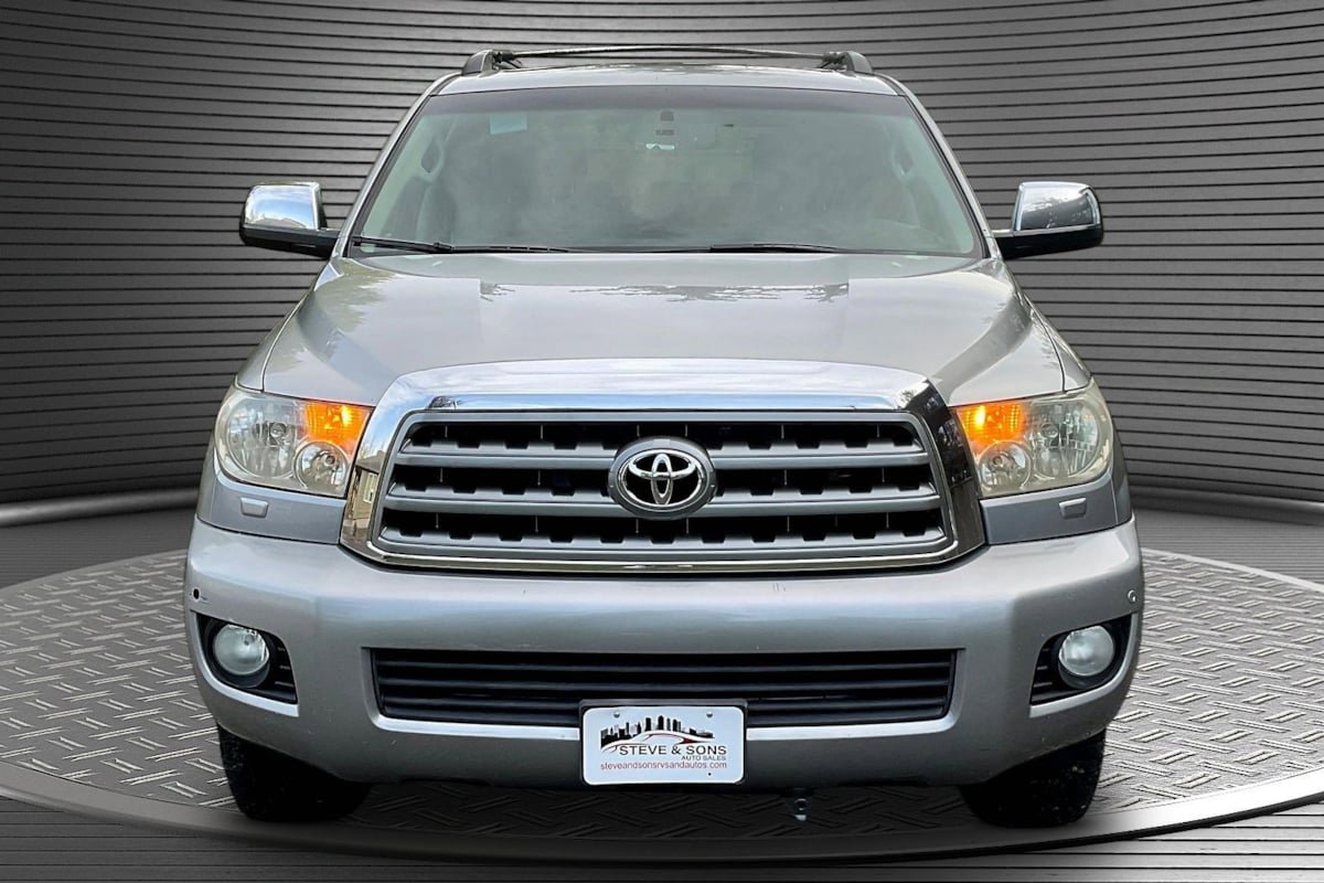 Used 2008 Toyota Sequoia Limited AWD/4WD image 2