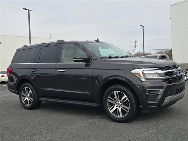 Used 2024 Ford Expedition Limited image 1