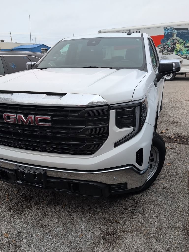 Used 2025 GMC Sierra 1500 Pro w/ Pro Value Package image 3
