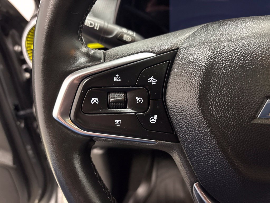 Used 2024 Chevrolet Trax ACTIV w/ Sunroof Package FWD image 22